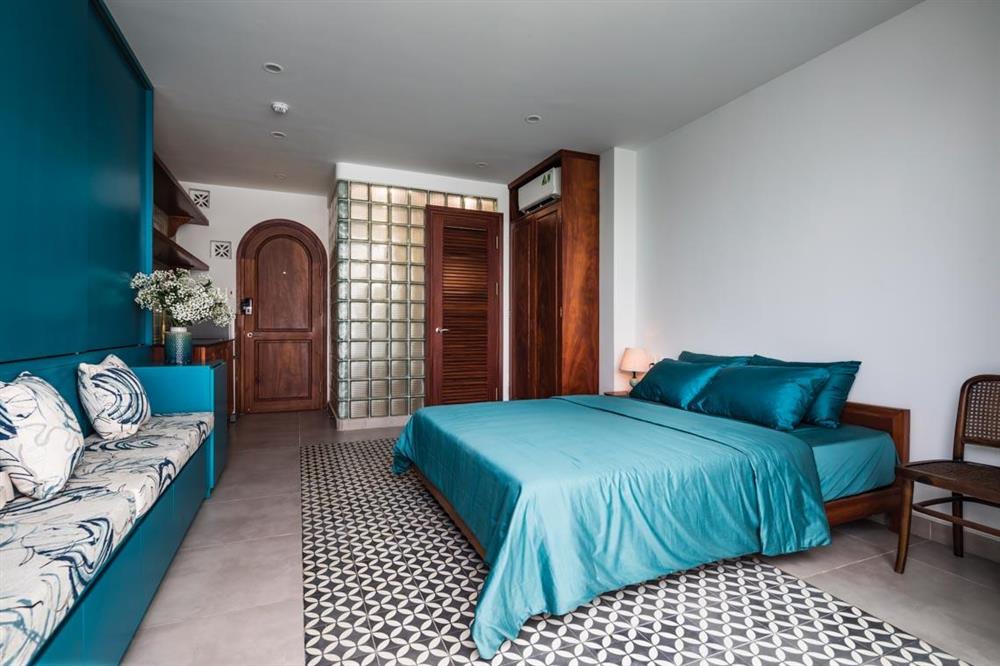 Nhà ống mang đậm phong cách resort với diện tích 4x22m-14