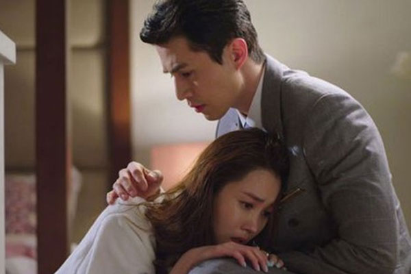 Mang bầu thèm ăn khoai nướng nhưng bị chồng mắng, tôi tức giận bỏ đi, lúc quay về nhà bất ngờ với những gì anh làm-1