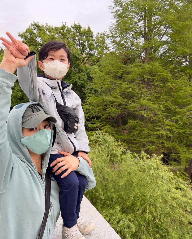 Nữ thần thanh xuân một thời Chae Rim: Sống kín tiếng, bình dị bên con sau thăng trầm-9