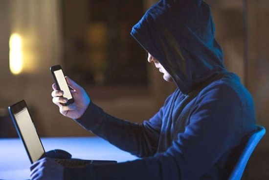 Người phụ nữ mất hơn 1 tỷ đồng sau khi nhận cuộc điện thoại lạ