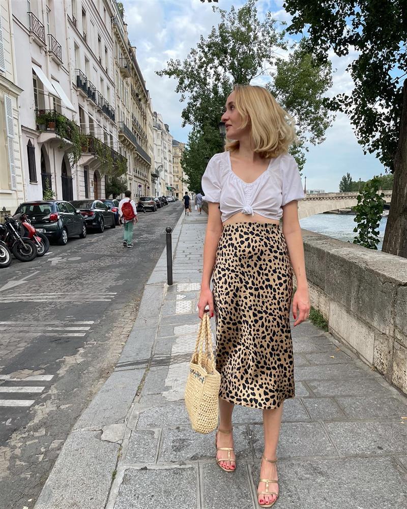 4 kiểu chân váy làm nên phong cách sang trọng của phụ nữ Pháp-2