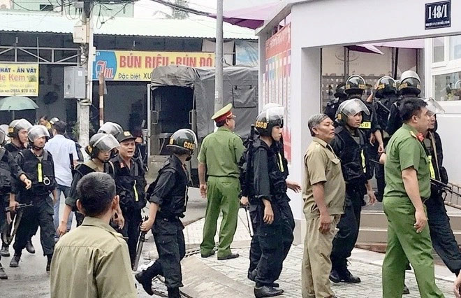 Vợ Nguyễn Thái Luyện cùng em chồng rửa tiền như thế nào-2