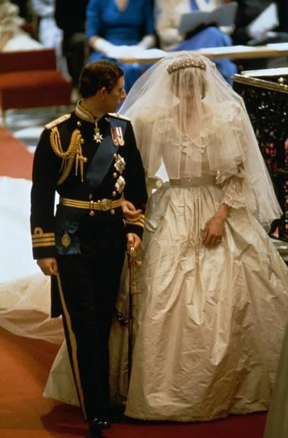 Những bí mật đằng sau chiếc váy cưới của Công nương Diana-6