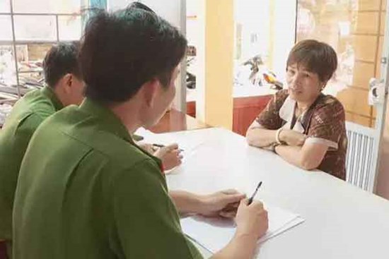 Nhậu về, con dâu đánh mẹ chồng gãy 2 xương sườn