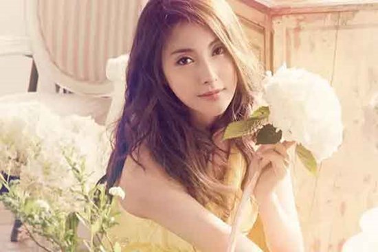 Xem trộm điện thoại chồng dẫn đến ly hôn và 3 nguyên tắc đối xử với đàn ông phụ nữ thông minh phải nhớ kỹ!