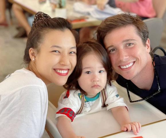 Chồng cũ Hoàng Oanh khoe khoảnh khắc hội ngộ vợ cũ cùng con trai-3