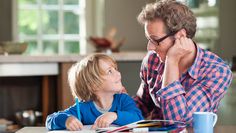 Bố mẹ của những em bé giỏi giang, ngoan ngoãn thường có 5 đặc điểm này, tưởng đơn giản nhưng không phải phụ huynh nào cũng đủ kiên nhẫn để thực hiện-2