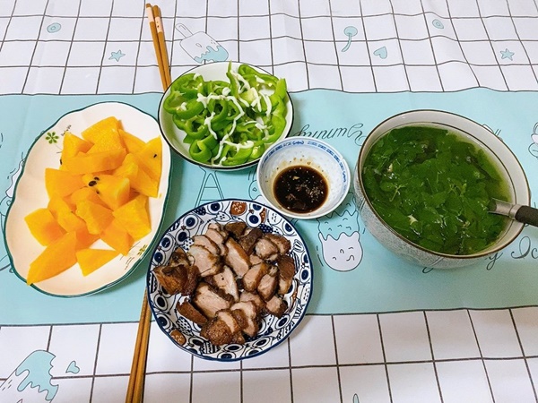 Nhớ cơm Việt, chàng trai trẻ du học Đài Loan đích thân vào bếp nấu toàn món ăn ngon, chế biến đơn giản lại siêu tiết kiệm-7