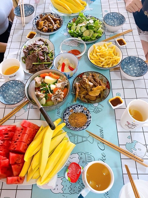 Nhớ cơm Việt, chàng trai trẻ du học Đài Loan đích thân vào bếp nấu toàn món ăn ngon, chế biến đơn giản lại siêu tiết kiệm-9