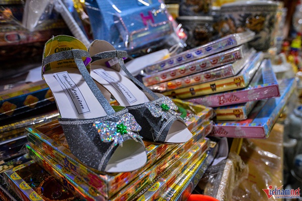 Biệt thự sân vườn có bể bơi cho người cõi âm mùa Vu Lan-8