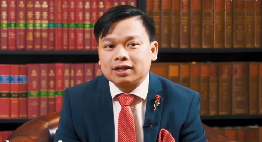 Những tình huống pháp lý khi 2 nghệ sĩ Việt được trả hộ chiếu-2