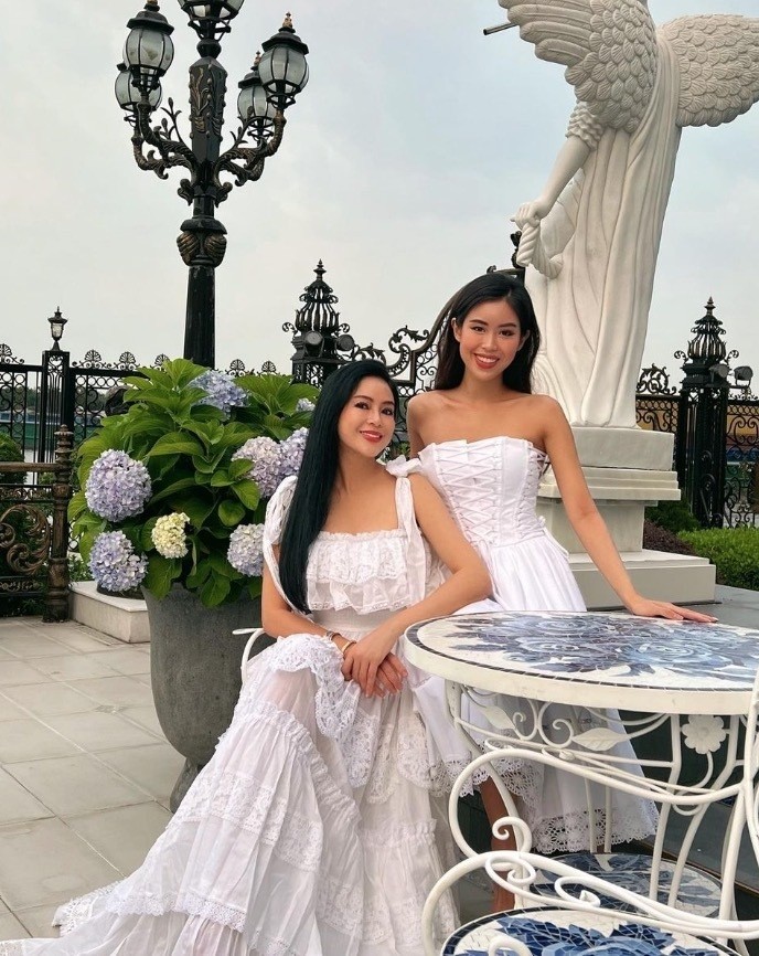 Diễn viên Thuỷ Tiên Vị đắng tình yêu: Sống như bà hoàng, trẻ đẹp ở tuổi 52-10