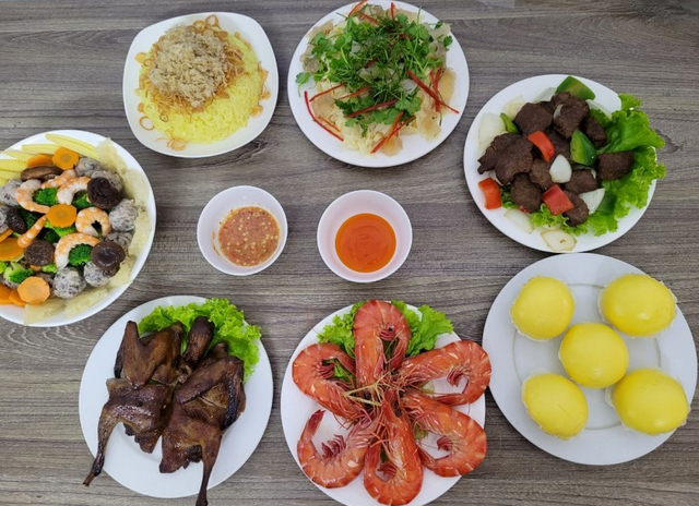 Mâm cỗ cúng rằm tháng Bảy giá từ non triệu giao tận nhà hút khách-1