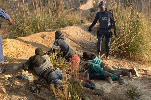 GS luật hình sự: Tây Ban Nha có thể yêu cầu bàn giao 2 nghệ sĩ Việt-4