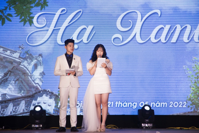 Nam sinh trường Chu Văn An trúng tuyển 12 trường Đại học ở Mỹ: Không chỉ học giỏi còn là MC đa tài-3