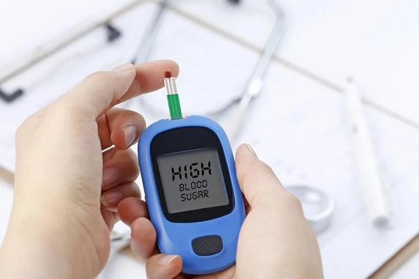 Mỗi sáng đều cảm thấy cơ thể có ít nhất 1 trong 5 dấu hiệu bất thường này, hãy đi khám gấp!-4