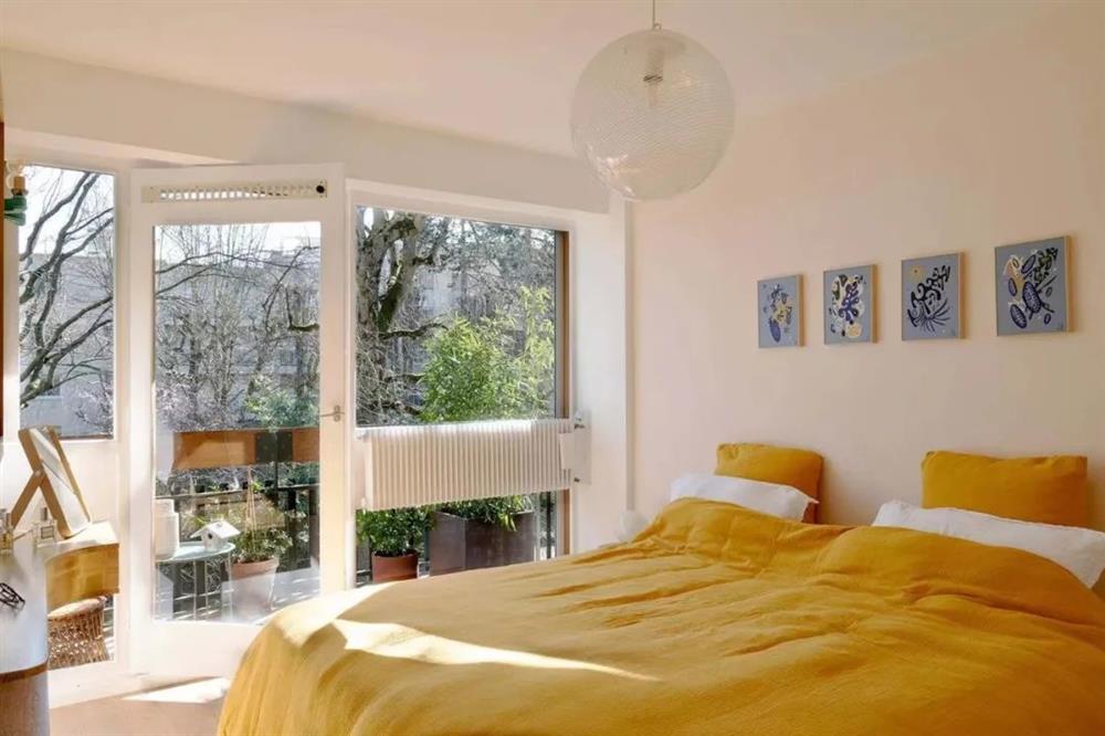 Căn hộ 50m² ngọt ngào đậm chất retro luôn ngập tràn ánh sáng của quý cô độc thân nước Pháp-12