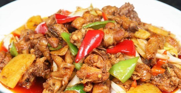 Gà hầm nên ninh trực tiếp hay chần qua nước trước? Dạy bạn một mẹo nhỏ, gà ăn ngon ngọt, không tanh-1