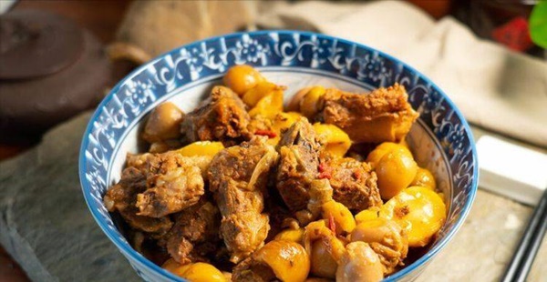 Gà hầm nên ninh trực tiếp hay chần qua nước trước? Dạy bạn một mẹo nhỏ, gà ăn ngon ngọt, không tanh-2