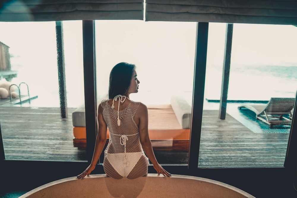 MC xinh đẹp nhất nhì VTV tung ảnh bikini khoe body bỏng rẫy-10