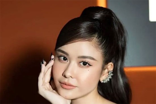 Giữa tin đồn chồng cũ có tình mới, Trương Quỳnh Anh có động thái gây chú ý