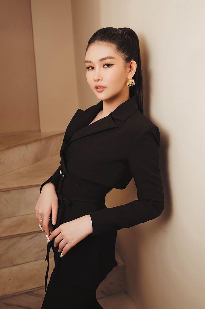 Lê Âu Ngân Anh lần đầu công khai cận mặt chồng tương lai-2