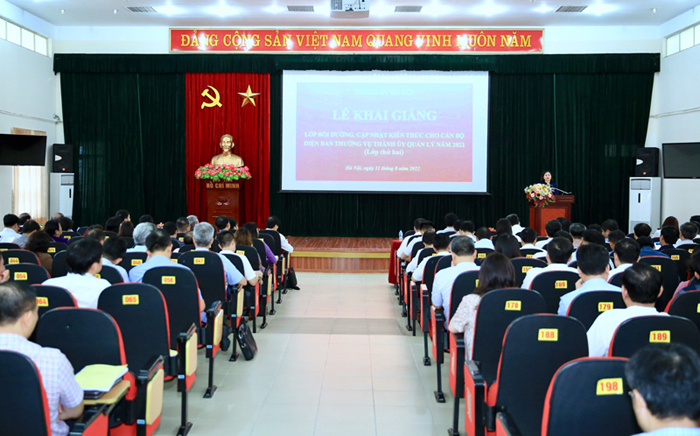 Khai giảng lớp bồi dưỡng, cập nhật kiến thức cho 236 cán bộ diện Ban Thường vụ quản lý-1