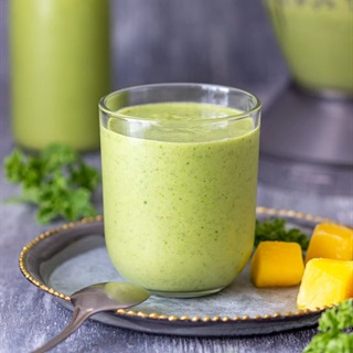 Mỗi ngày uống 1 trong 3 loại sinh tố này thì mỡ thừa và mụn hết bay-2