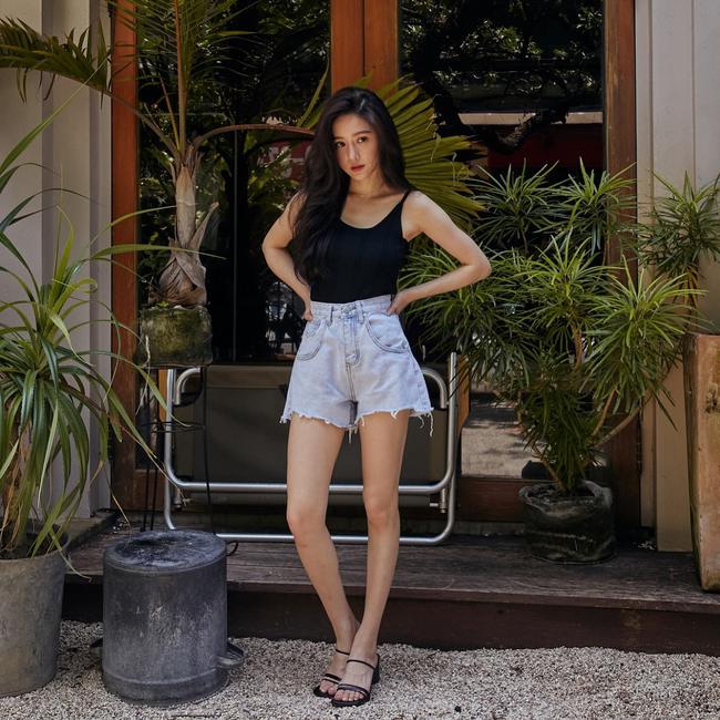 13 set đồ cho ngày mưa, đi làm hay đi chơi cũng đều chỉn chu và sành điệu-6