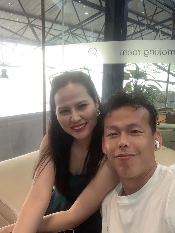 Chiều vợ như thủ môn Bùi Tấn Trường, chuyển nóng 100 triệu chúc mừng sinh nhật vợ-3