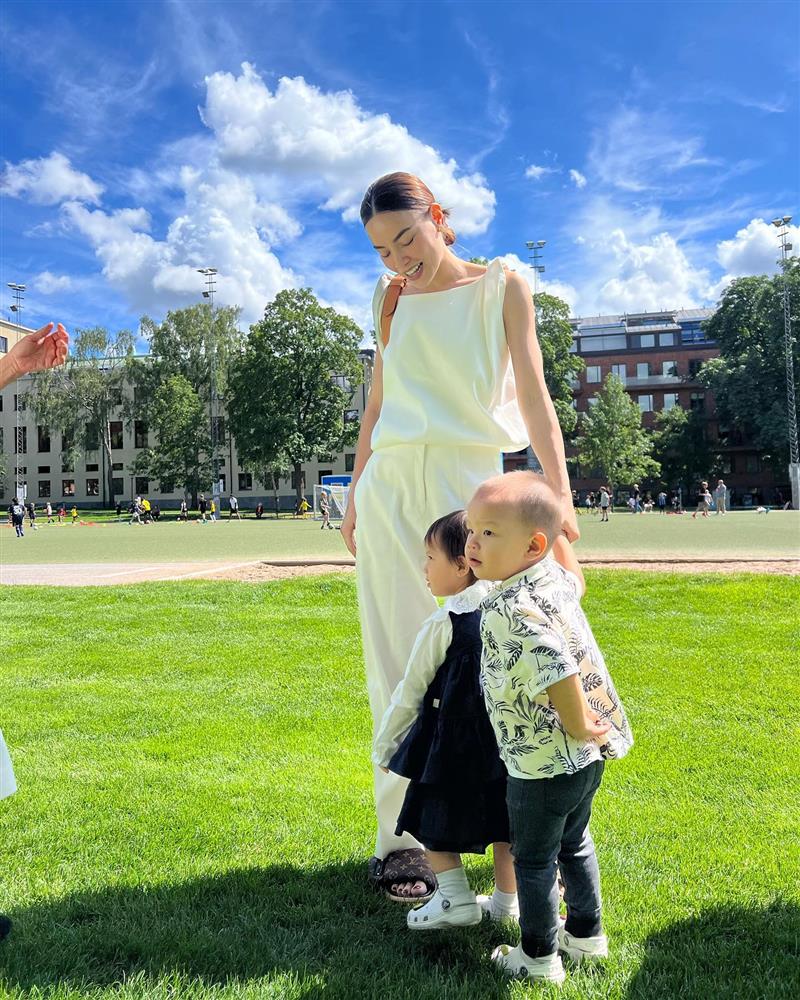 Sao Việt mặc áo trắng chuẩn sành điệu, trẻ trung dù không mix đồ cầu kỳ-12