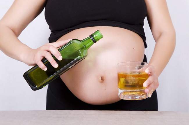 4 thói quen xấu của mẹ bầu ảnh hưởng tiêu cực đến thể trạng, trí tuệ và tính cách của em bé-4