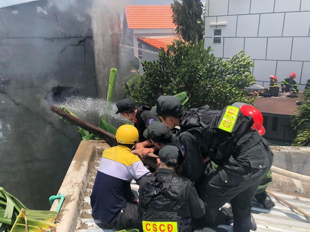 Ninh Thuận: Cháy lớn trong căn nhà 2 tầng, 3 nạn nhân vẫn còn kẹt bên trong-1