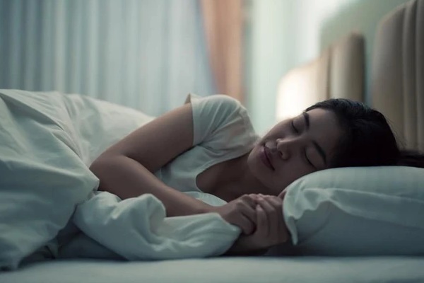 Uống nước sau khi ngủ dậy mỗi sáng giúp cơ thể nhận 6 lợi ích vàng thế này nhưng ít ai làm được-1