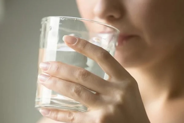 Uống nước sau khi ngủ dậy mỗi sáng giúp cơ thể nhận 6 lợi ích vàng thế này nhưng ít ai làm được-5