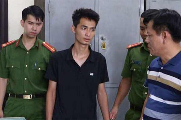 Nghẹt thở giải cứu bé trai 3 tuổi bị siết cổ rồi giấu vào tủ cấp đông-5