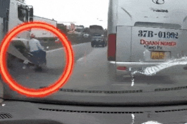 Hăm dọa sởn da gà của tài xế ở Bình Dương: Đừng để giận mất khôn!-2