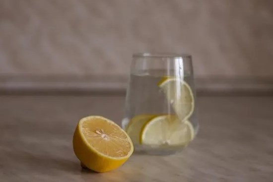 Thêm 5 thực phẩm rẻ tiền này vào nước uống sẽ giúp giảm cân, ngừa bệnh, càng uống càng đẹp