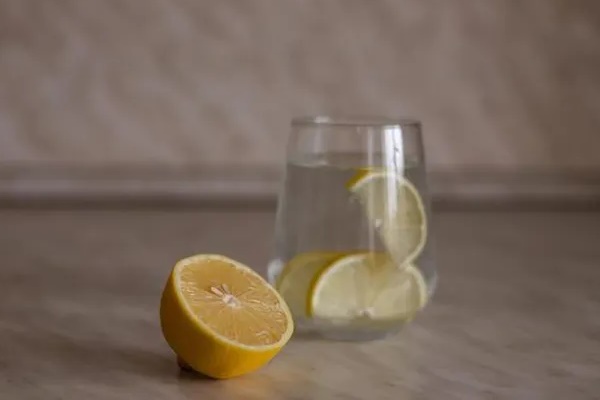 Thêm 5 thực phẩm rẻ tiền này vào nước uống sẽ giúp giảm cân, ngừa bệnh, càng uống càng đẹp-1