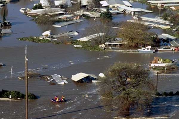 California đối mặt lũ nghìn năm có một gây thiệt hại 1.000 tỷ USD-1
