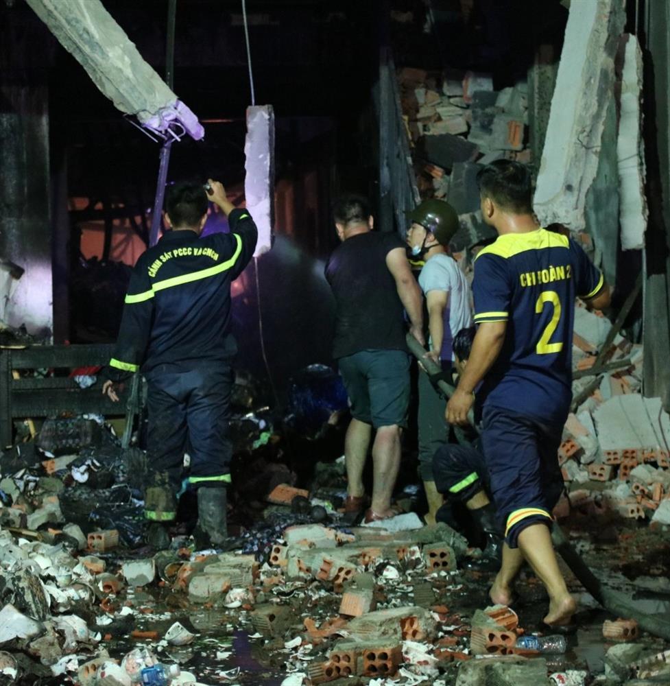 Lời kể xót xa trong sự cố Ninh Thuận: Cháu lớn biết mẹ kẹt nên trở lại-4