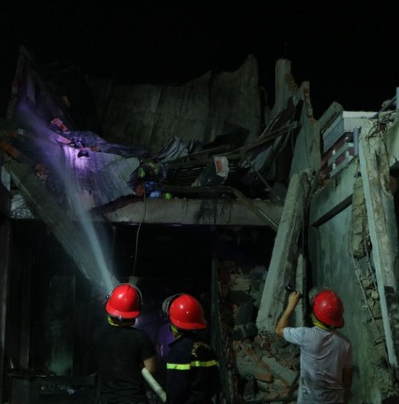 Lời kể xót xa trong sự cố Ninh Thuận: Cháu lớn biết mẹ kẹt nên trở lại-6