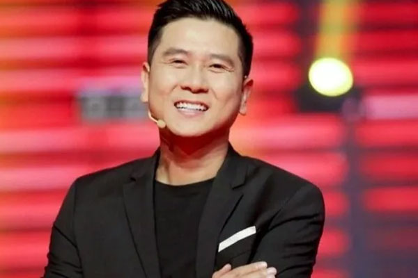 Hồ Hoài Anh sẽ trình diện Học viện Âm nhạc vào sáng mai 16/8-2