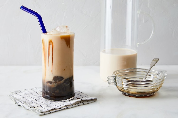 Dùng nồi chiên không dầu làm trà sữa siêu đơn giản, chỉ 2 bước là xong!-1