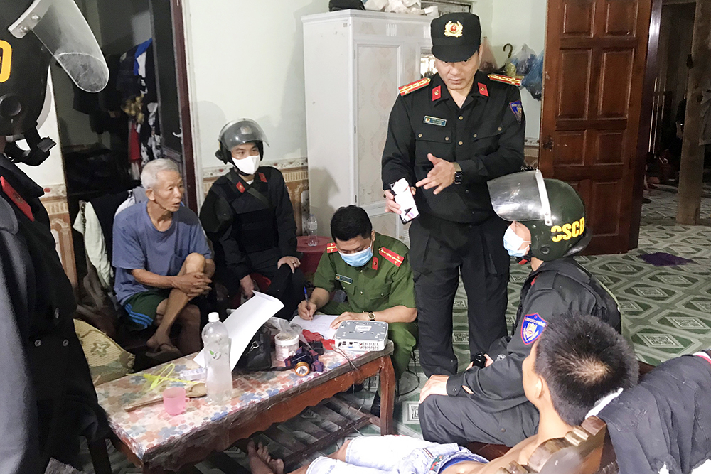 Cuộc truy quét lớn chưa từng có vào bản ma túy khét tiếng Tây Bắc-4