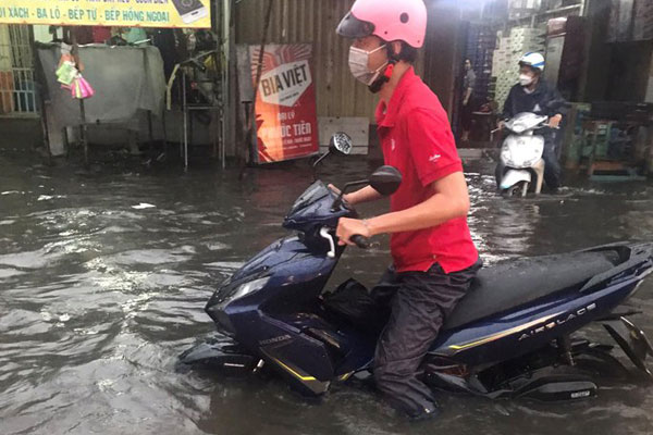 Lật thuyền ở Lào Cai, 1 người chết, 4 người mất tích-2
