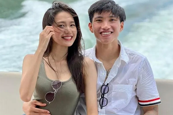 Bạn gái hot girl của Đoàn Văn Hậu là ai, gia thế khủng cỡ nào?-6