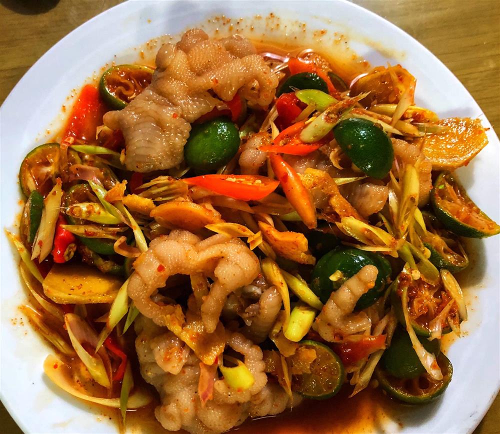 Mách chị em cách làm chân gà sốt Thái chua cay, giòn ngon, lai rai ngày mát trời đúng là đỉnh của chóp-3