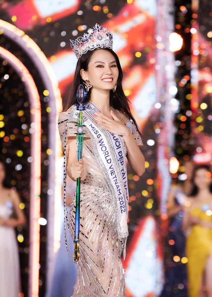 Nhan sắc xinh đẹp thời trẻ của mẹ Hoa hậu Huỳnh Nguyễn Mai Phương-1