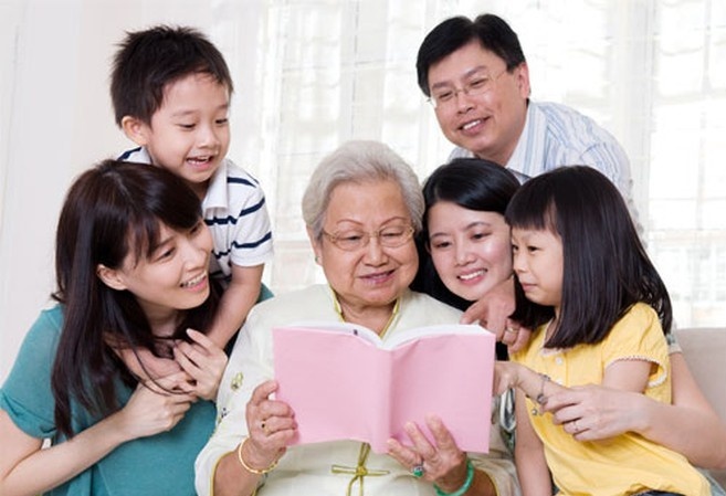 Chị dâu mỗi tháng cho mẹ chồng 5 triệu, ẩn ý sau đó của chị khiến tôi xúi chị hãy cho mẹ đẻ-1